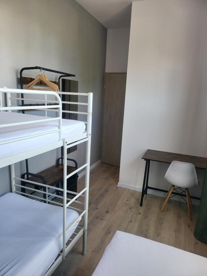 Rooms4rest Wiertnicza - Private For Tourists - Atr Consulting Sp, Z O,o, Varsovia