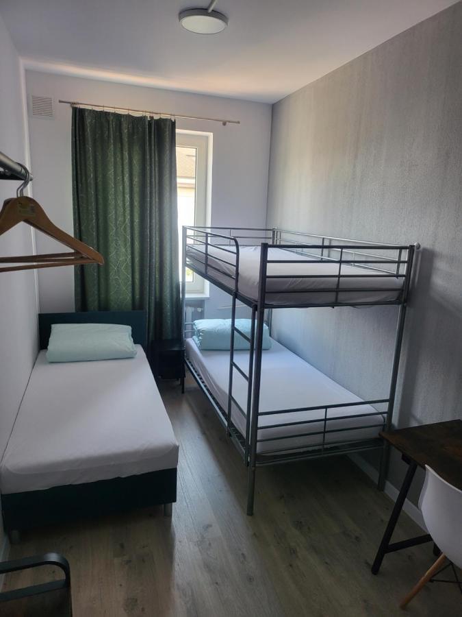 Rooms4rest Wiertnicza - Private For Tourists - Atr Consulting Sp, Z O,o, Hostal Varsovia