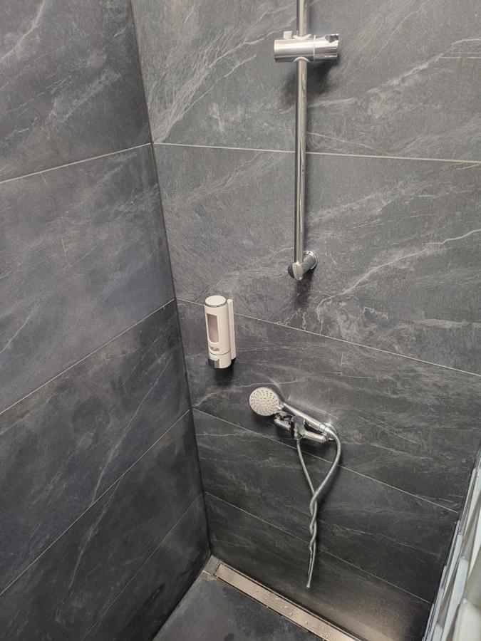 Rooms4rest Wiertnicza - Private For Tourists - Atr Consulting Sp, Z O,o, Varsovia