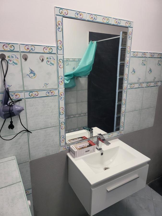 Hostal Rooms4rest Wiertnicza - Private For Tourists - Atr Consulting Sp, Z O,o, Varsovia