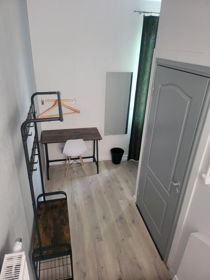 Rooms4rest Wiertnicza - Private For Tourists - Atr Consulting Sp, Z O,o, Hostal