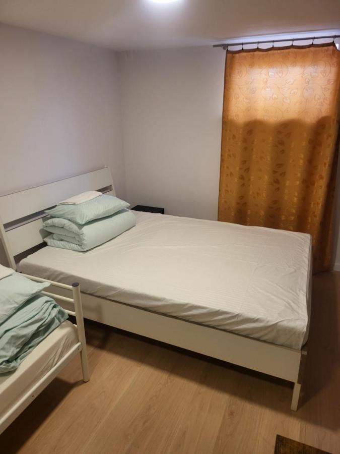 Rooms4rest Wiertnicza - Private For Tourists - Atr Consulting Sp, Z O,o, Hostal