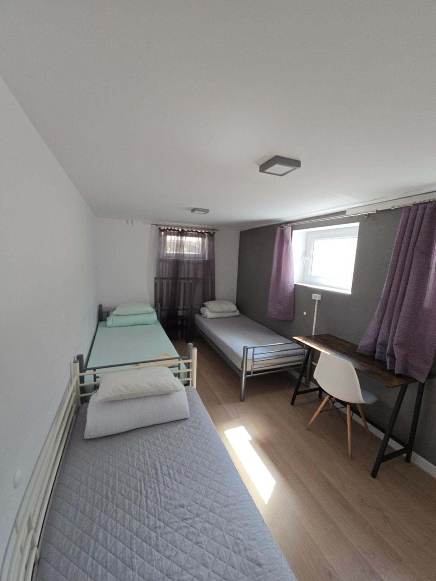 Rooms4rest Wiertnicza - Private For Tourists - Atr Consulting Sp, Z O,o, Varsovia